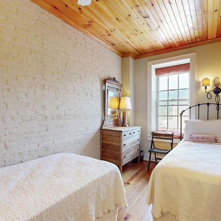 North Star Manor Apartment Waynesville Bagian luar foto